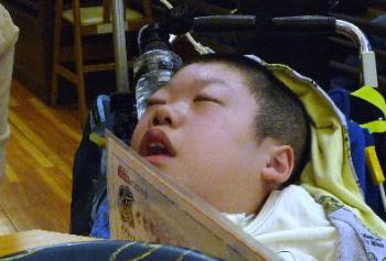 ファイル名: 20110401-1.jpg
ファイルサイズ: 16.3KB ずっと口をモグモグしていた