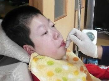 ファイル名: 20111215-2.jpg
ファイルサイズ: 14.6KB 歯科衛生士さんの訪問