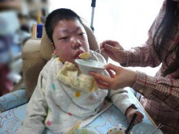 ファイル名: 20120313-1.jpg
ファイルサイズ: 17.6KB 創太も味見させてもらった