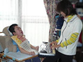 ファイル名: 20120522-1.jpg
ファイルサイズ: 15.4KB 創太は、音楽が好きだね~