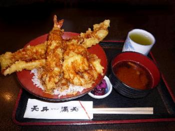 ファイル名: 20120716-1.jpg
ファイルサイズ: 17KB 大きな海老やアナゴがのった天丼