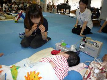 ファイル名: 20120825-1.jpg
ファイルサイズ: 19.5KB 音楽療法士さんのオカリナ演奏