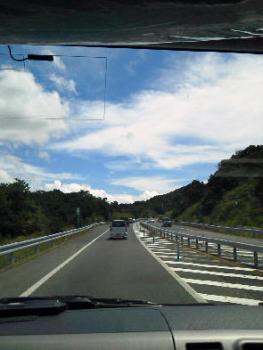 ファイル名: 20120901-1.jpg
ファイルサイズ: 14.4KB 渋滞もなく、でもお天気がコロコロ変わって・・・