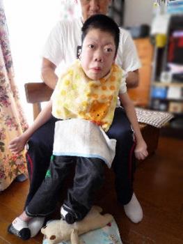 ファイル名: 20121019-1.jpg
ファイルサイズ: 16.3KB 褒めてもらうと頑張っちゃうもんねぇ~