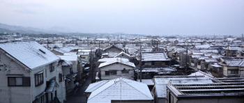 ファイル名: 20121209-1.jpg
ファイルサイズ: 11.7KB ちょびっと銀世界