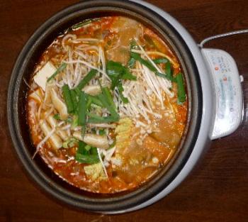 ファイル名: 20130726-1.jpg
ファイルサイズ: 23.4KB 「キムチ鍋」 お鍋は最高!