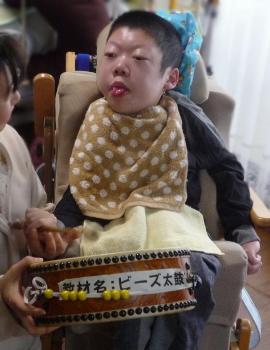 ファイル名: 20130110-3.jpg
ファイルサイズ: 77.3KB
→クリックで元のサイズを表示 太鼓も叩かせてもらった