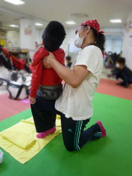 ファイル名: 20130213-2.jpg
ファイルサイズ: 53.3KB
→クリックで元のサイズを表示 背中を伸ばす動きが一番堪えるみたい。