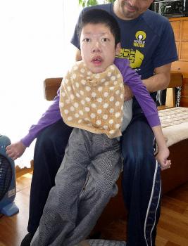 ファイル名: 20130418-2.jpg
ファイルサイズ: 103KB
→クリックで元のサイズを表示 授業が始まると、少しずつ眠そうな顔がシャキっとしてきた。