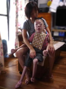 ファイル名: 20130901-1.jpg
ファイルサイズ: 52.2KB
→クリックで元のサイズを表示 創太の体操