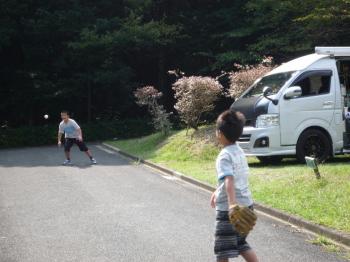 ファイル名: 20130923-2.jpg
ファイルサイズ: 94KB
→クリックで元のサイズを表示 健太は最後の最後まで、お友だちと遊んで汗かいてギラギラしていた