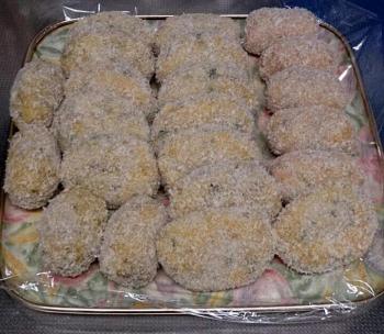 ファイル名: 20131112-1.jpg
ファイルサイズ: 89.1KB
→クリックで元のサイズを表示 コロッケを作るのは久しぶりだったので、ちょっと新鮮に感じた