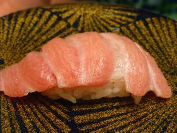 ファイル名: 20140817-02.jpg
ファイルサイズ: 99.6KB
→クリックで元のサイズを表示 お寿司をご馳走してくれた