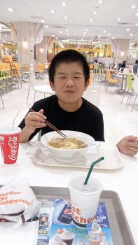 ファイル名: 20140825-02.jpg
ファイルサイズ: 61.6KB
→クリックで元のサイズを表示 早い目のお昼