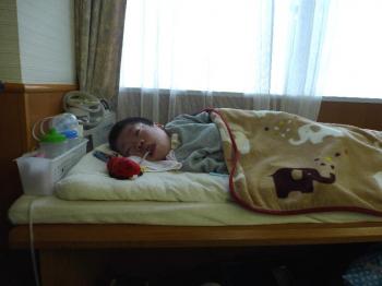 ファイル名: 20141102-02.jpg
ファイルサイズ: 52KB
→クリックで元のサイズを表示 創太は、セミナーが始まった頃から眠り懇親会が終わってもスヤスヤ。