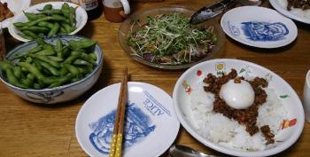 夕飯（キーマカレー・鰹のタタキなど）