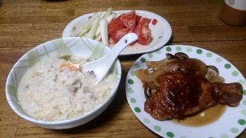 ファイル名: 20150901-01.jpg
ファイルサイズ: 64.8KB
→クリックで元のサイズを表示 夕飯は、ポークチャップにした。ポークは分かるけど、チャップの意味が分からんなぁ。