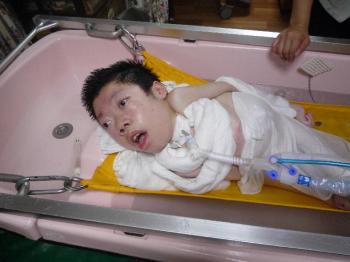 訪問入浴さんに気持ち良くお風呂に入れて貰った